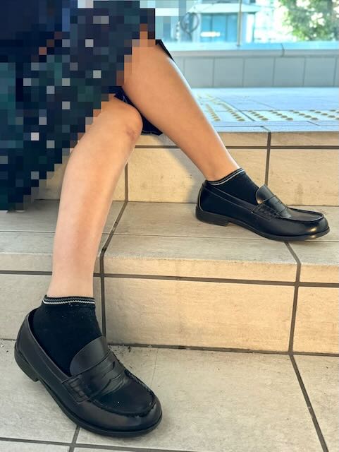 jkちゃんの制服ローファー靴下足裏とつま先＆素足足裏とえちえち足指生足美脚