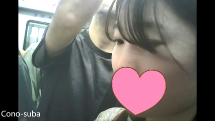 清楚で可愛い女子大生の純白パンティ丸見え２連発！