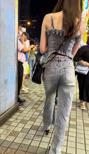 デニム女子コレクションVol.39 上下デニムのイケてるお姉さんとモデルスタイル美尻デニムのお姉さん