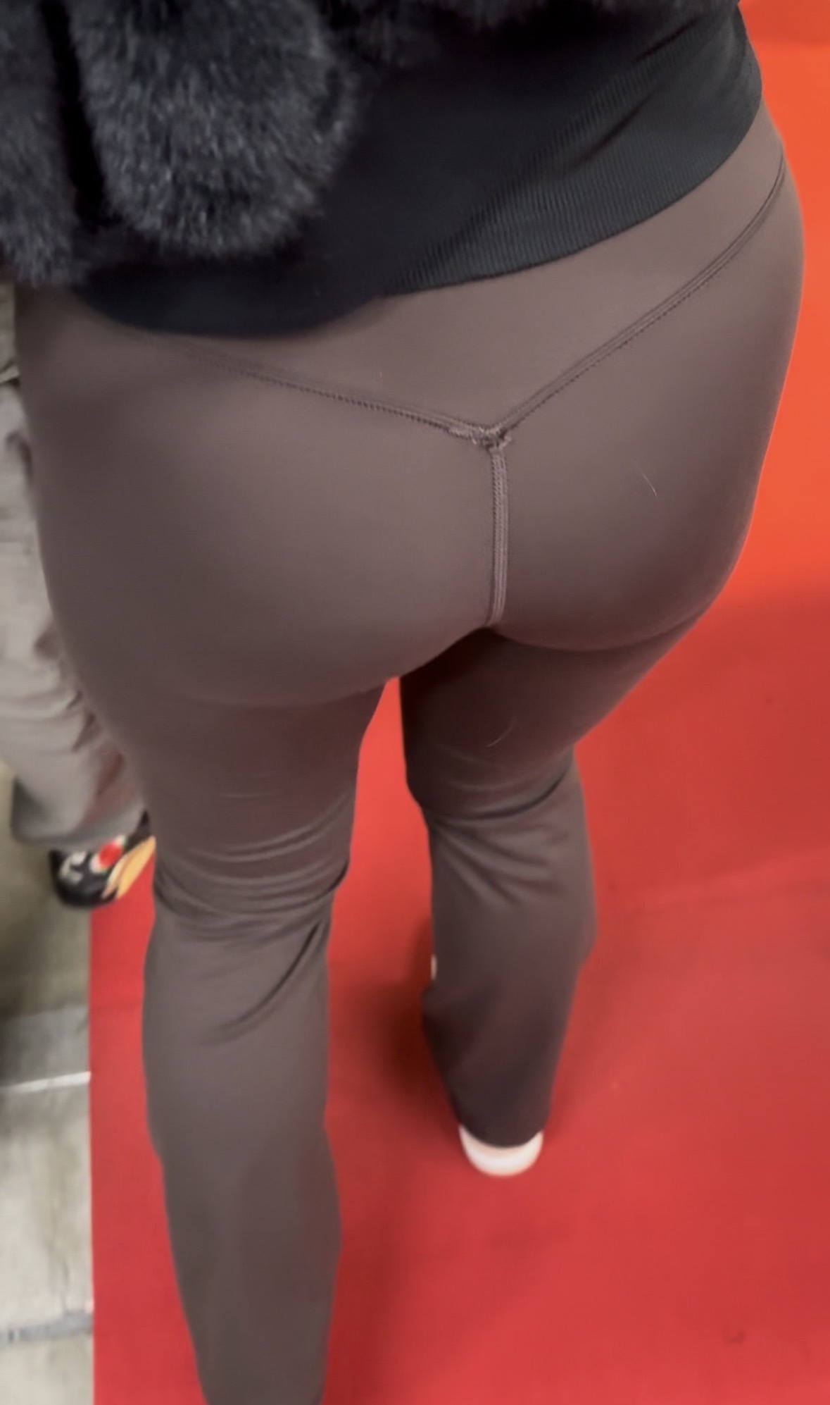 ヒップコレクションVol.43 ピチピチスパッツのエロ尻お姉さん達２選！