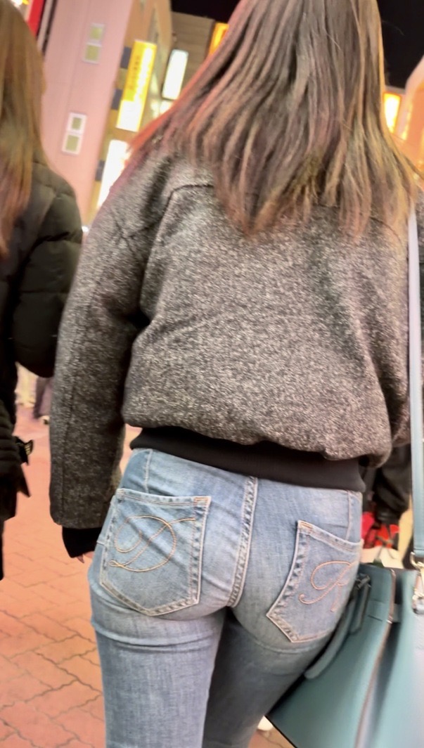 デニム女子コレクションVol.138 デニムブーツの美尻お姉さんとハイウエストデニムの美尻お姉さん！