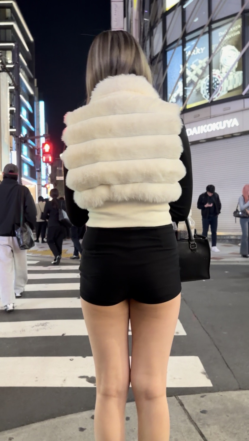 ヒップコレクションVol.88 ショートカットの美尻のショーパンのギャルちゃん