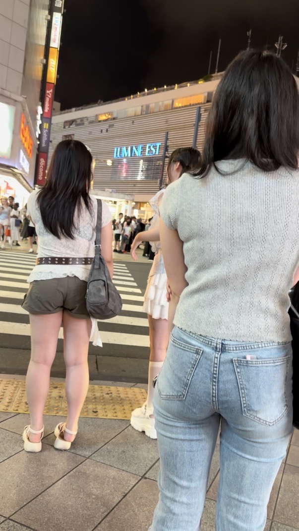 デニム女子コレクションVol.206 デニム美尻のフレアデニムお姉さん２選！