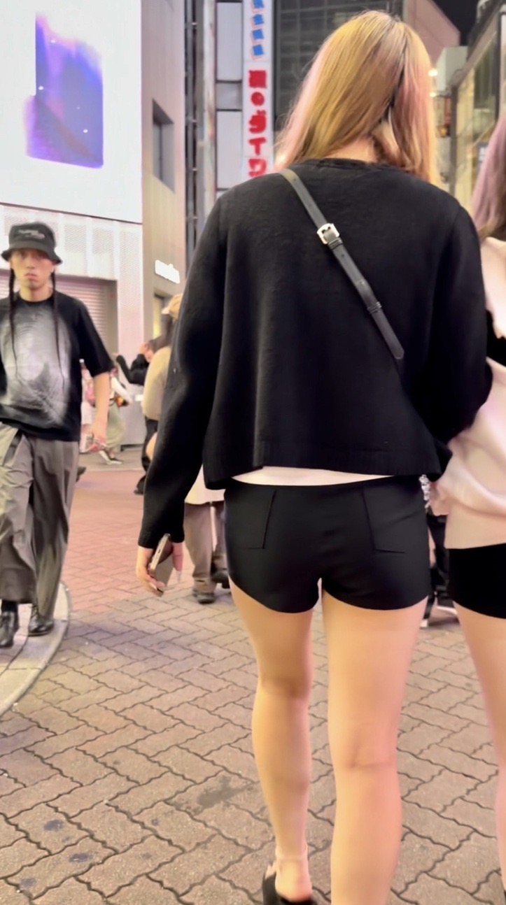 ヒップコレクションVol.135 黒ショーパンの美白エロ尻お姉さん2選！
