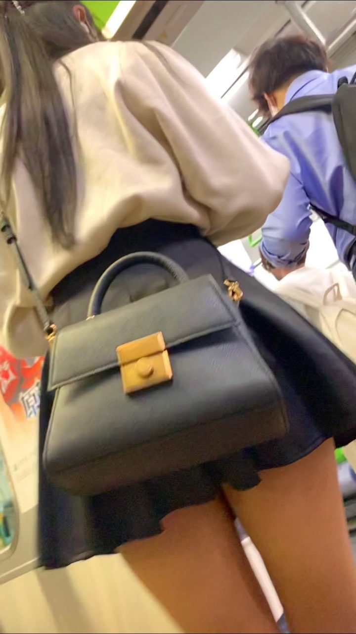 No.5_油断しまくりなミニスカちゃんたち【10名収録】