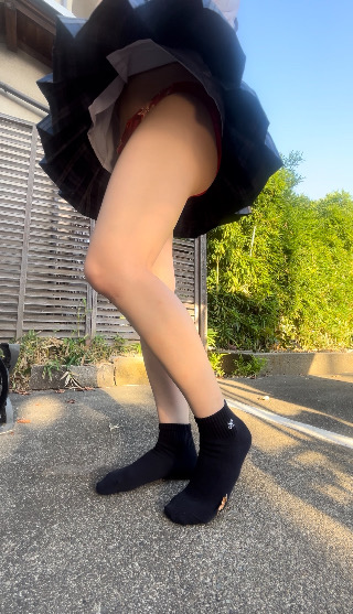 天真爛漫青チェ娘のちょっぴりえっちな週末あるばいと