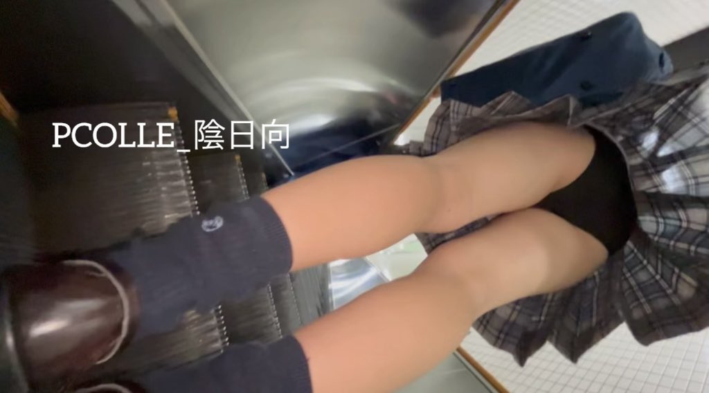 陰日向Vol.66 風チラでモロ見え制服女子を粘着盗撮【3日目】