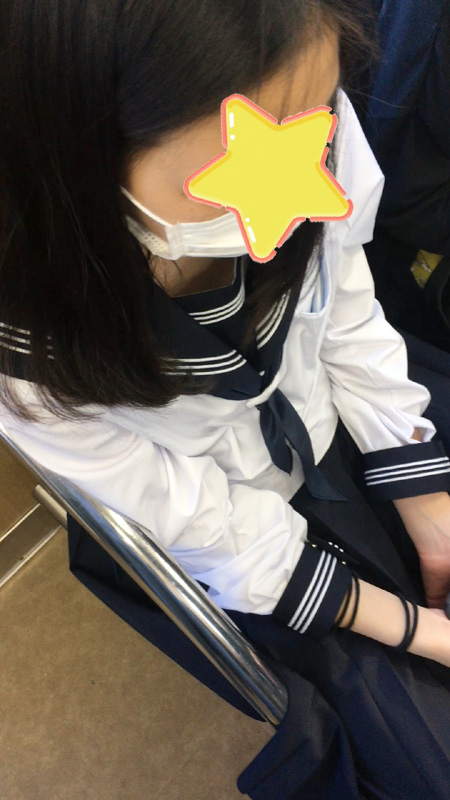 【制服JKは癒しです！8 セーラー服はマスクに負けない！】見つめていたい！ gallery photo 3