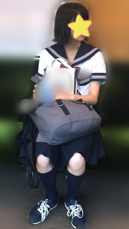 【制服JKは癒しです！2】見つめていたい！ gallery photo 3