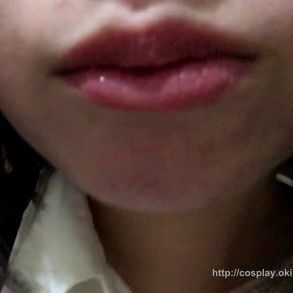 【唇/口フェチ】ロリ系美人が自撮りキス