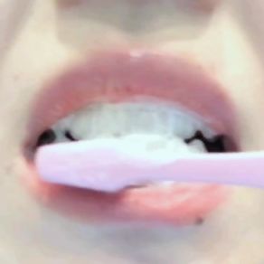 美人お姉様の歯磨き 『唇・口・舌・歯・口腔フェチ』