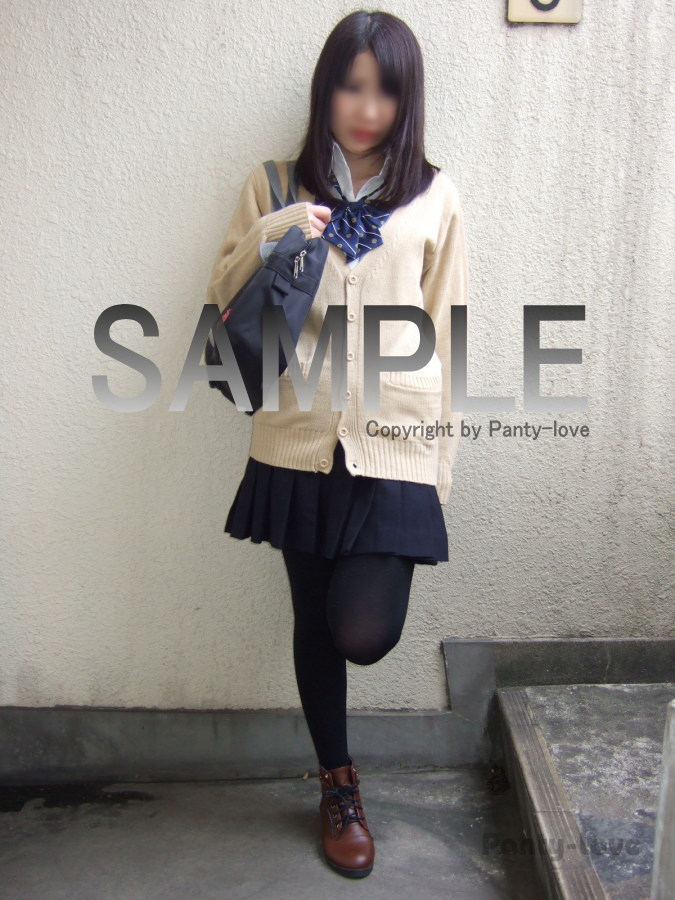 【制服女子】えりさ　高画質 gallery photo 1