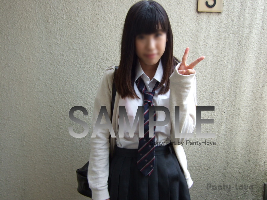 【制服女子】ここみ　高画質 gallery photo 1