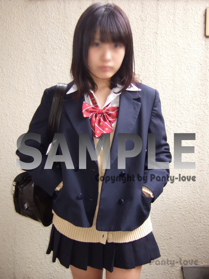 【制服女子】まなか　高画質 gallery photo 1