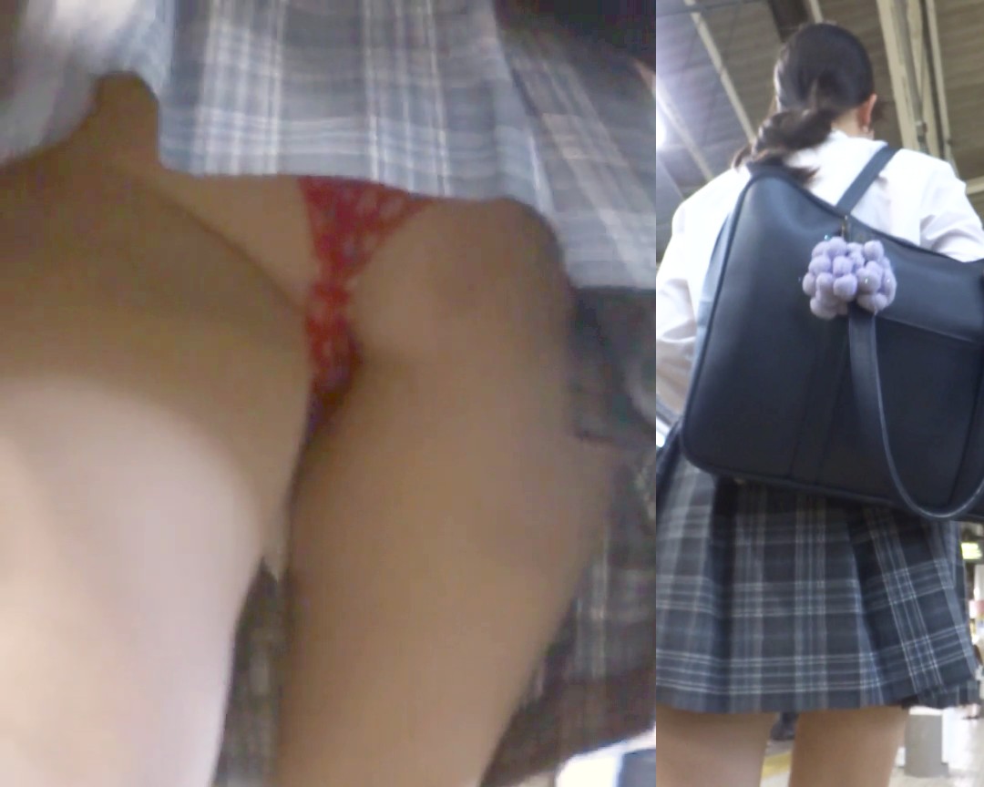 パンチラ盗撮 制服女子 赤地に白の水玉パンツがケツに食い込み