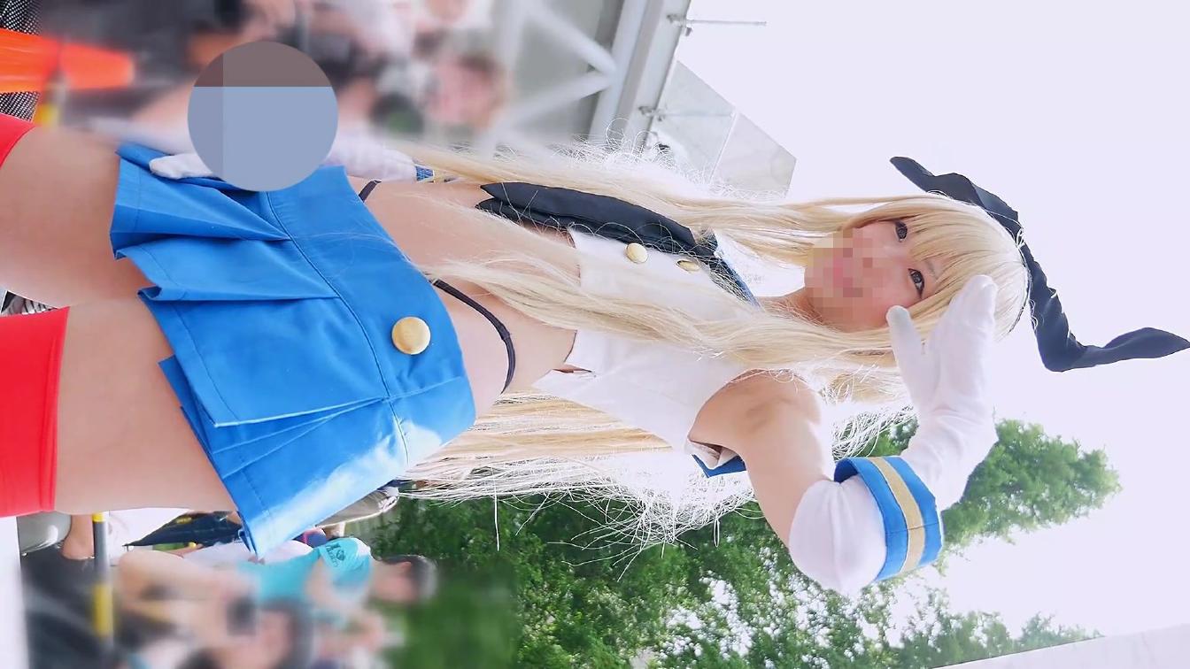 コミックマーケット コスプレ 超露出美人レイヤーさん二人のセクシーパンチラ 風めくれ 太もも 舌ペロ コミケ gallery photo 4