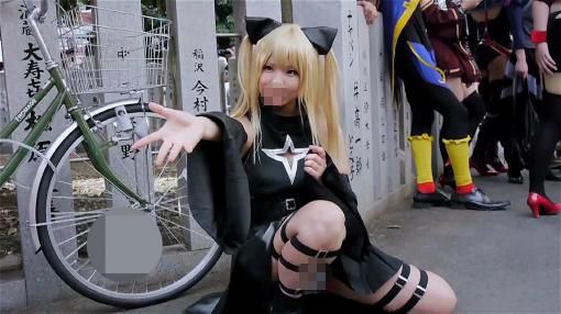 コミックマーケット コスプレ 超キュートなレイヤーさんの純白パンチラ コミケ