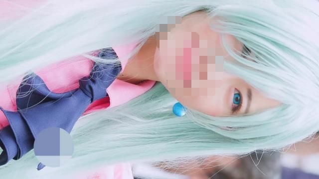 コミックマーケット コスプレ 超美形レイヤーさんのミニスカ純白★パンチラ コミケ バック 対面しゃがみ