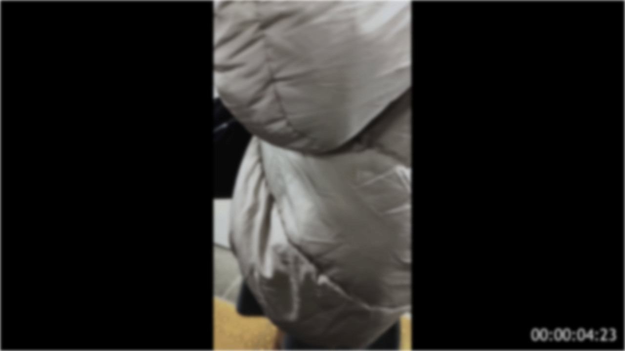 令8)#40 Toilet我慢中の女子大生が被触に遭って悶絶失速