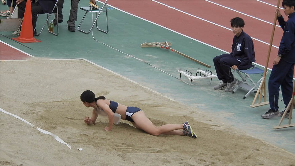 【動画】No.060 某地方私大対校陸上競技大会 走り幅跳びほか gallery photo 1