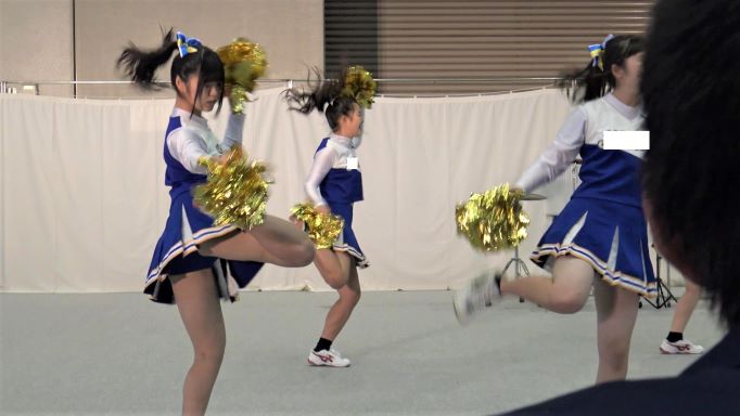 地方イベントに参加　チア応援ダンス