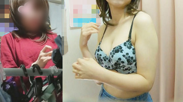 小柄なおかめっ娘の…　　垂れ乳と上向き乳首　　僕のお店の試着室384