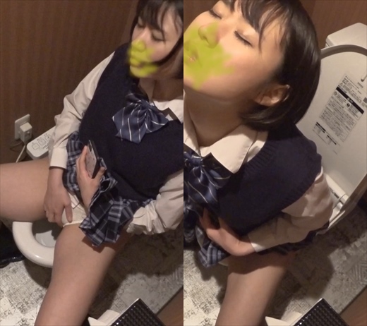 デパートのトイレでこっそりオナニーしちゃうJK③