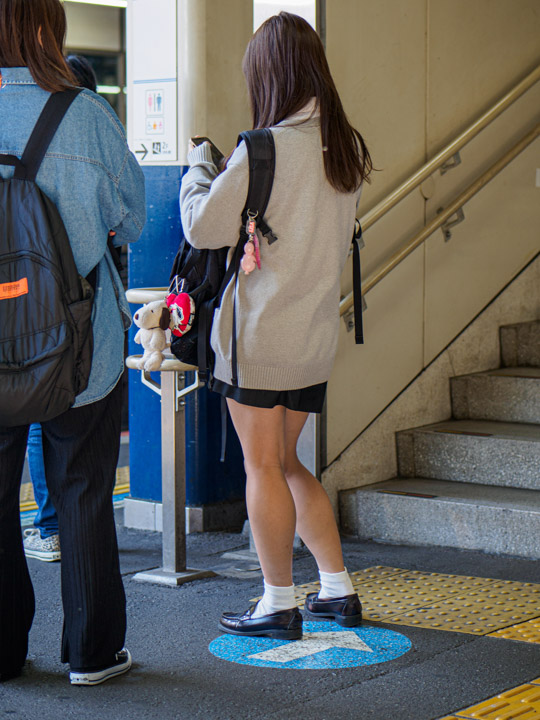 制服女子ひざ裏写真集20 gallery photo 1