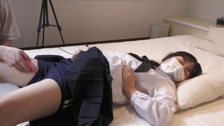 【４K】アプリ姉♪３３４近くの全体像♪オナ♪オモチャで腰浮き、指の動きがエロい♪　３６１