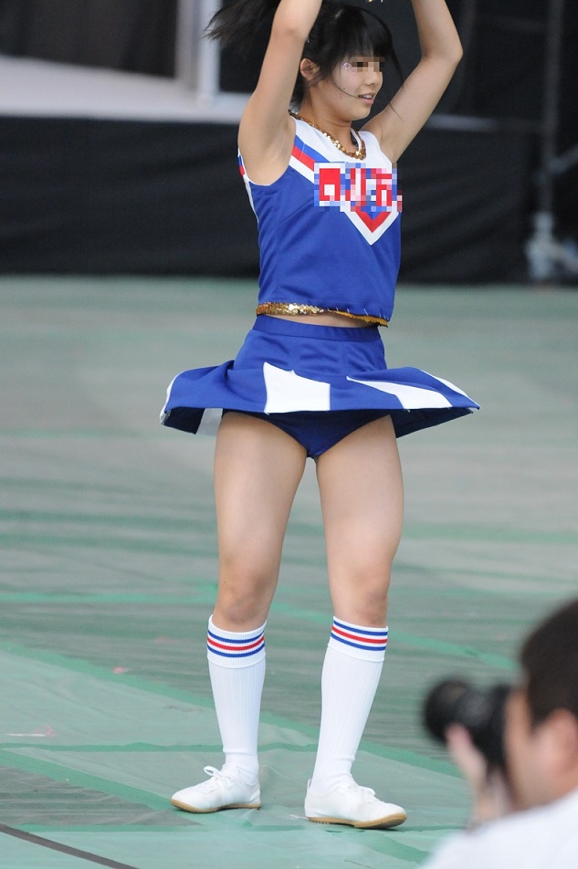 伝説のイベント参加　かわいすぎ無敵のチア②　～王道の青ア〇スコが丸見え　青春まっただ中のチアチーム～