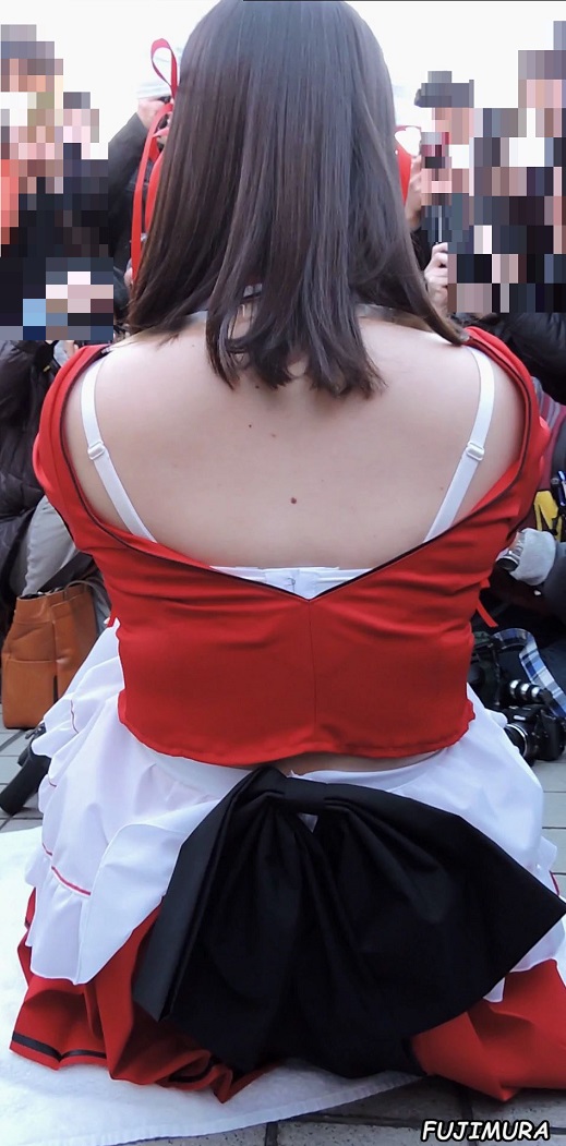 コスプレ2017冬ブラが見えてますｗこれは乳輪？【動画】イベント編 3842と3843セット販売