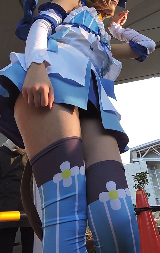 コスプレ2016冬下から全身撮影風で衣装がなびきます【動画】イベント編 2865