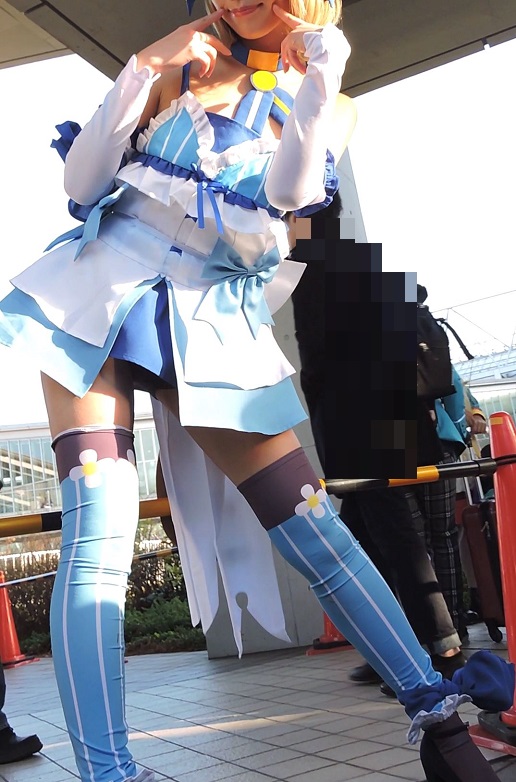 コスプレ2016冬スカートの中見えてますｗ下から全身撮影【動画】イベント編 2880 gallery photo 2