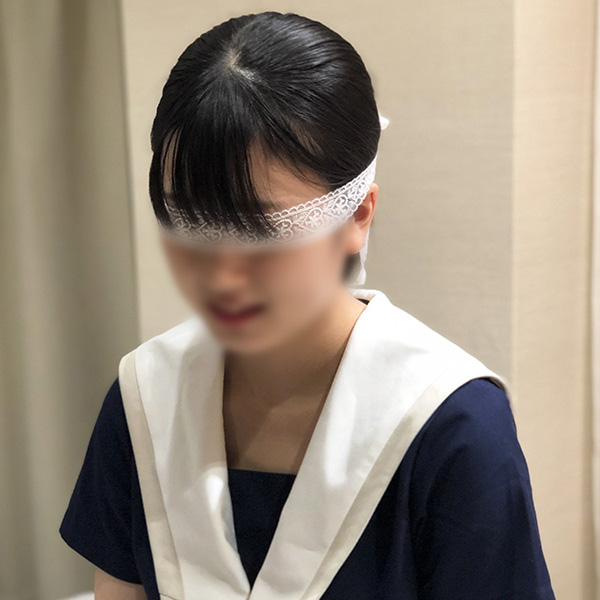 18才美形アナウンサータイプの杏花ちゃん続編！明るい部屋で大きめの色白おっぱいが揺れる！