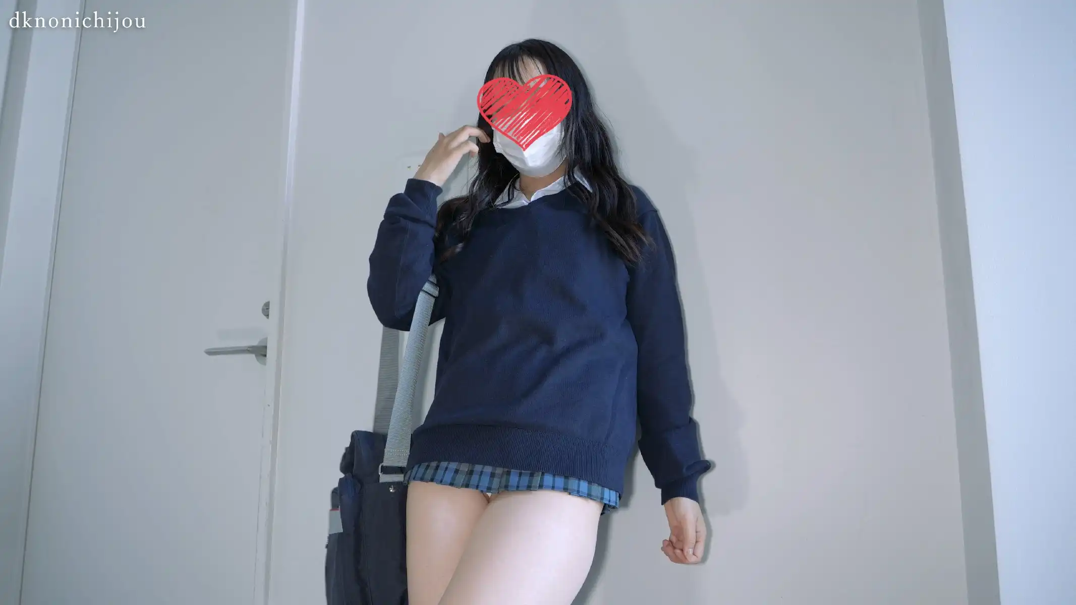[4K]えちえちJK盗撮No.262#Tバック　この顔でマン肉見せつけが快感になってしまった将来有望の美少女JKちゃん！
