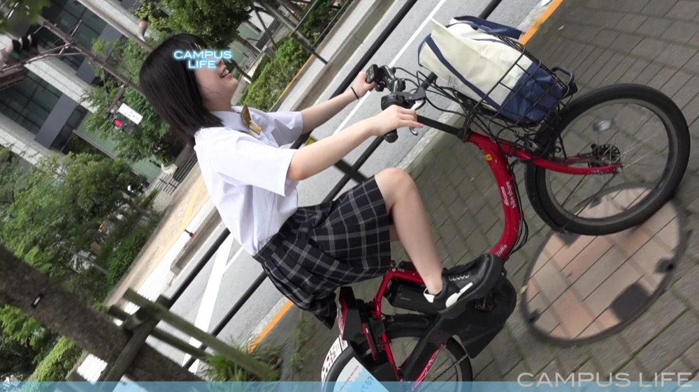 1年C組ゆらちゃん！自転車デートでゆ〜らゆら！ gallery photo 1