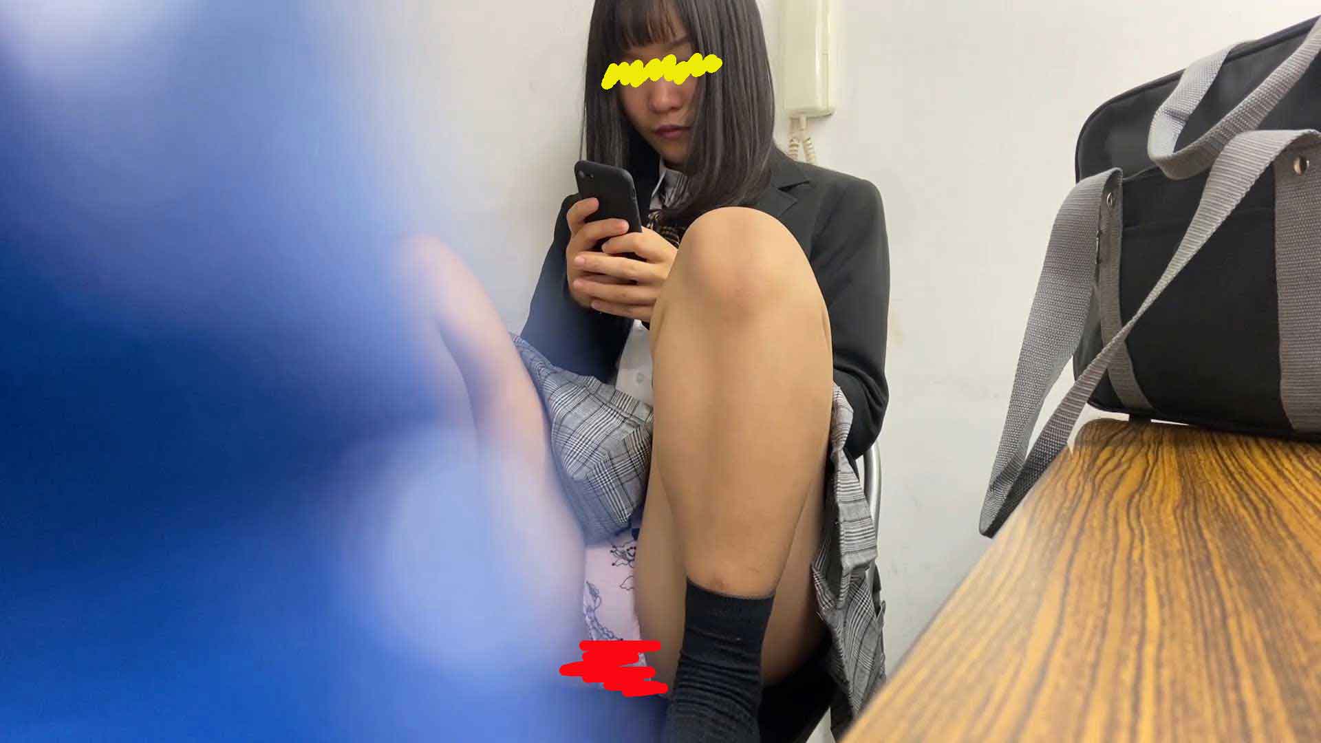 塾で一番勉強の出来るあの娘の盗撮で大胆パンチラ！【さゆりちゃん②】 gallery photo 1