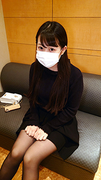 【個人撮影】清楚系P活美女_糸引きマ〇コを執拗に攻められ濃厚中出し