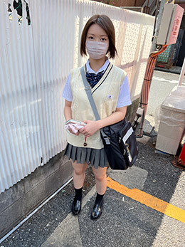 パパ活【個人撮影】低身長ボインの短髪ギャルとのハメ撮り_イキ顔がエロ過ぎる制服女子に中出し