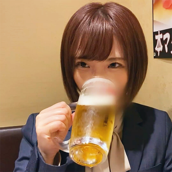 生ビール好きなお堅いOLを生でハメて中出し 火照ったまんこが超気持ちいい