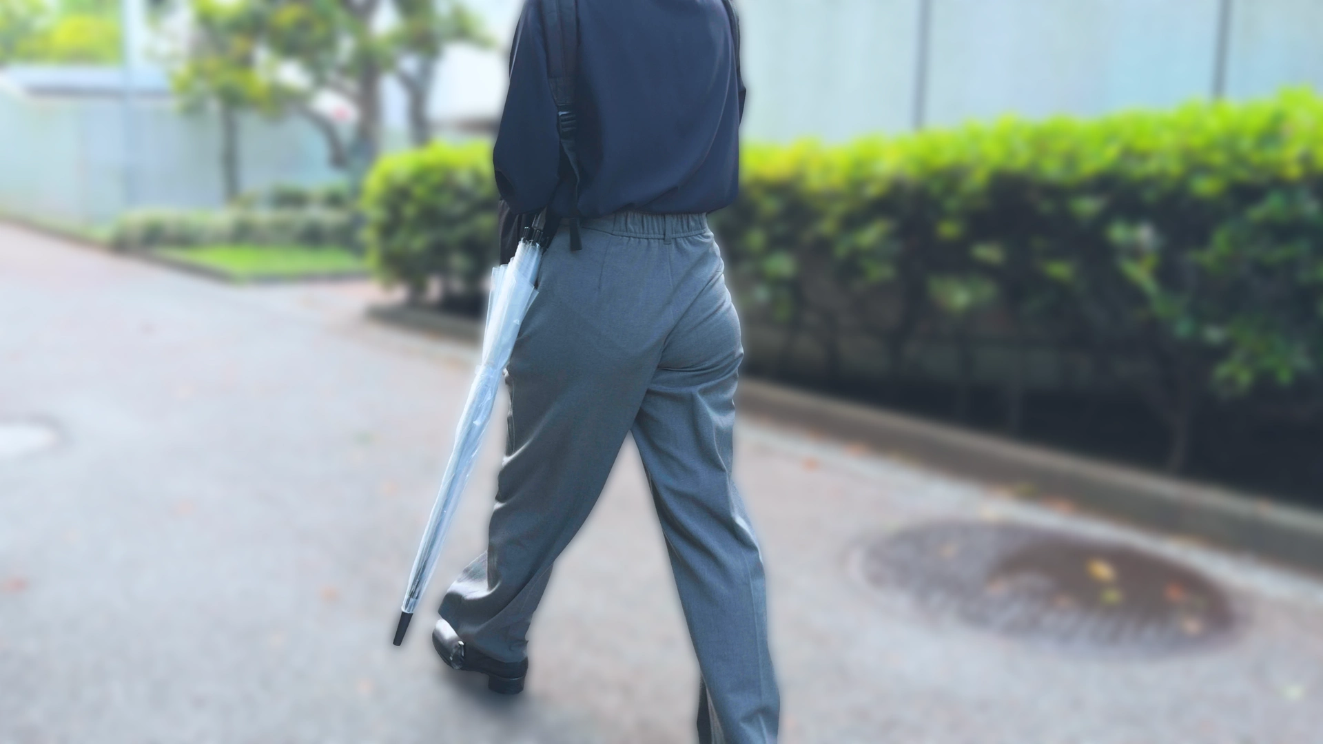 歩行記録0358「まるいヒップとむっちりボディが特長のOLさん」(全2名)