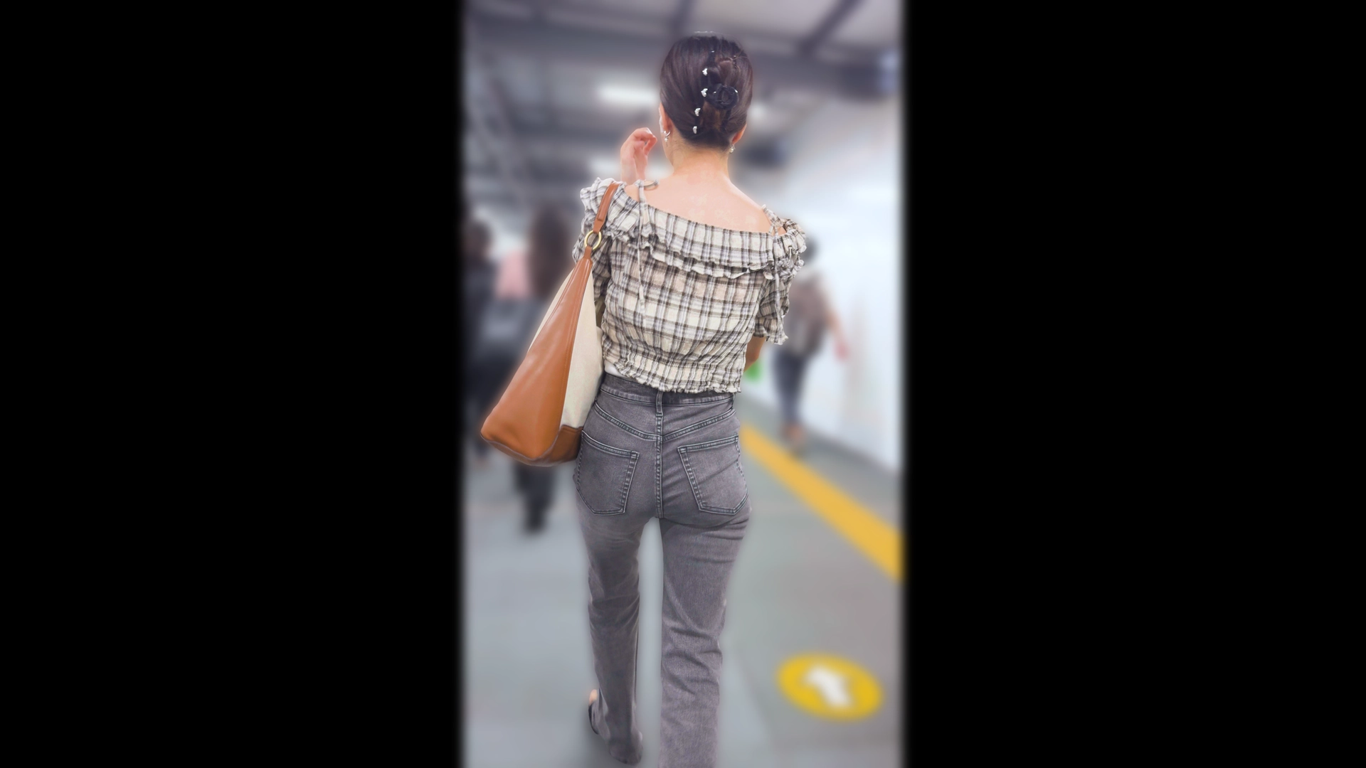 歩行記録0359「パッツパツなヒップでジーンズの女性をじっくり観察」(全2名)