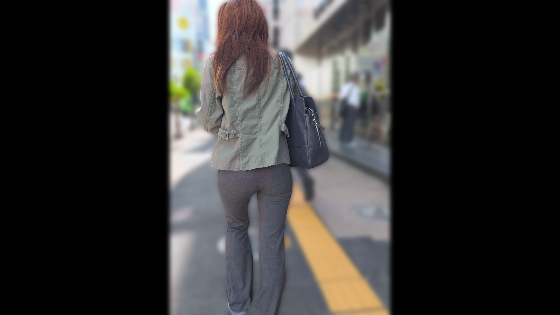 歩行記録0370「清楚系女性のずっと見えてるパンティーラインと食い込み」(全2名)
