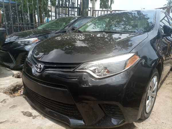 Toyota Corolla   - 2014