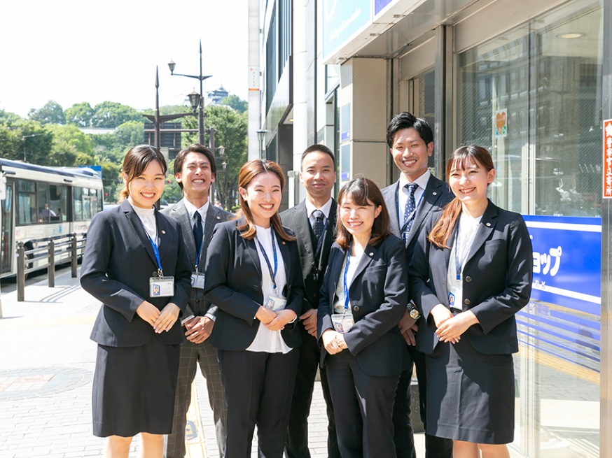 アパマンショップ熊本中央店スタッフ写真