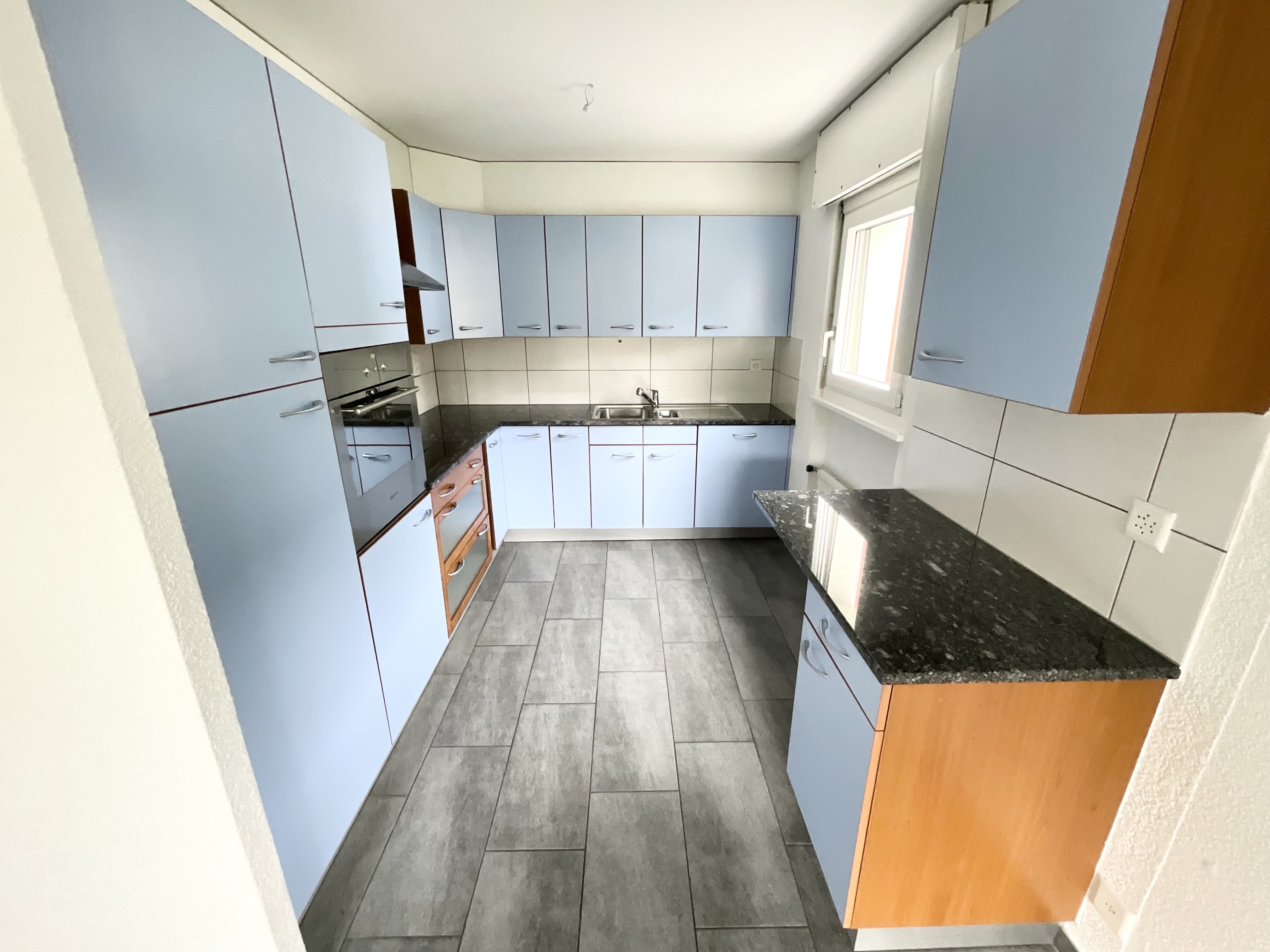 Bel appartement lumineux de 4,5 pièces avec balcon