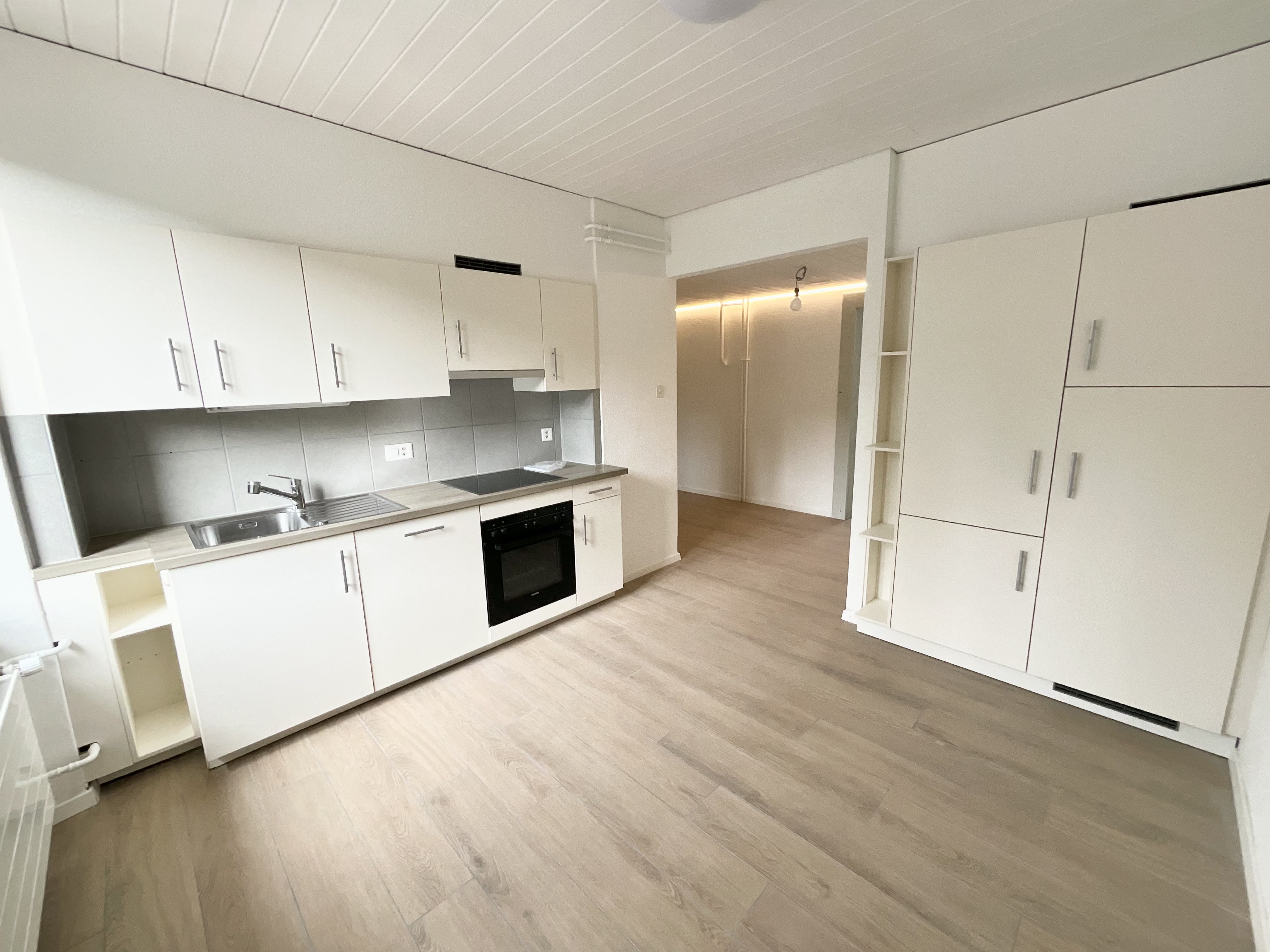 Spacieux appartement de 4,5 pièces – 136 m² avec espaces polyvalents
