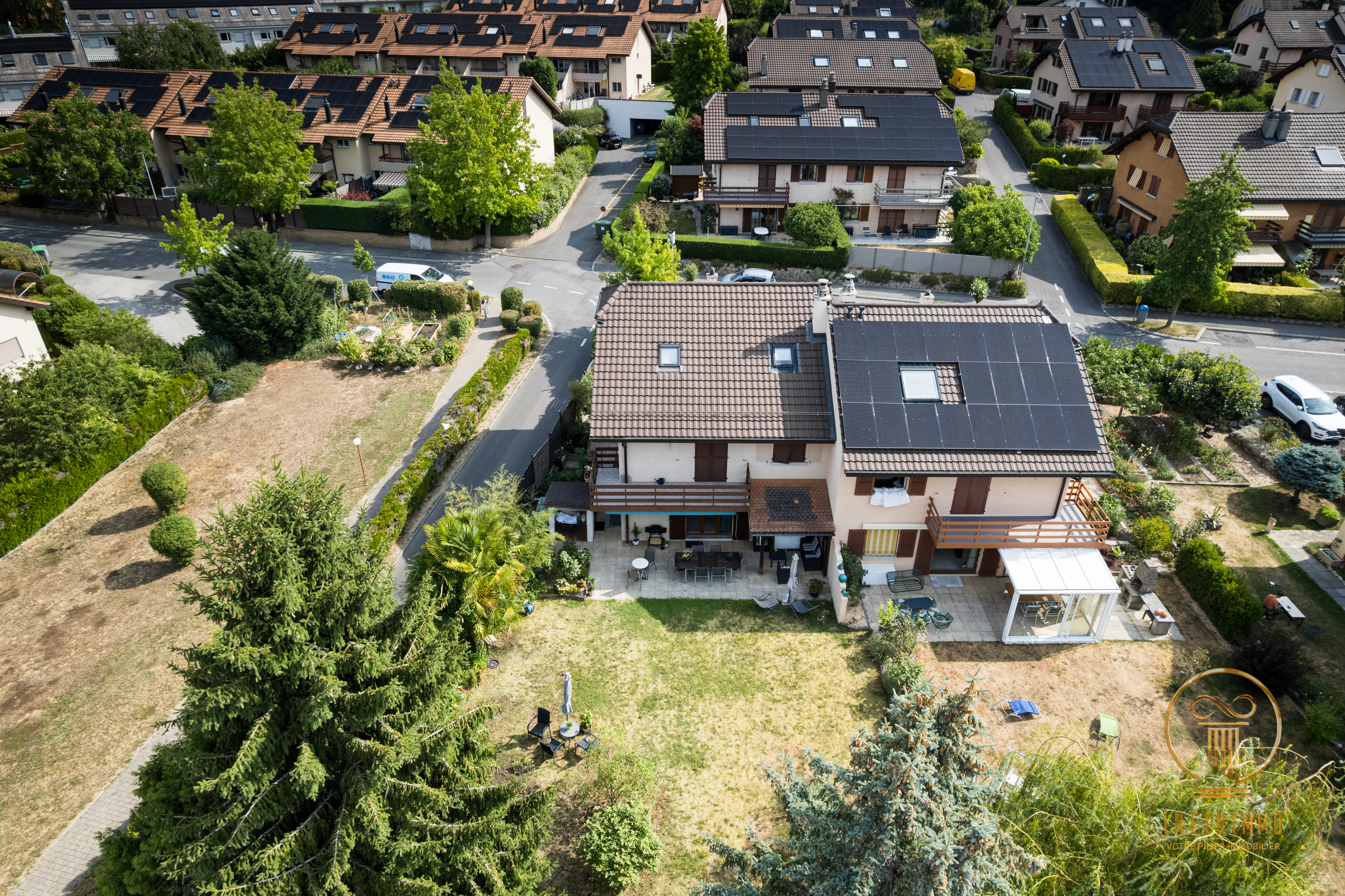 RENENS - Villa mitoyenne de 5.5 p. avec grand jardin. Pas inscrite dans une PPE. (L1)