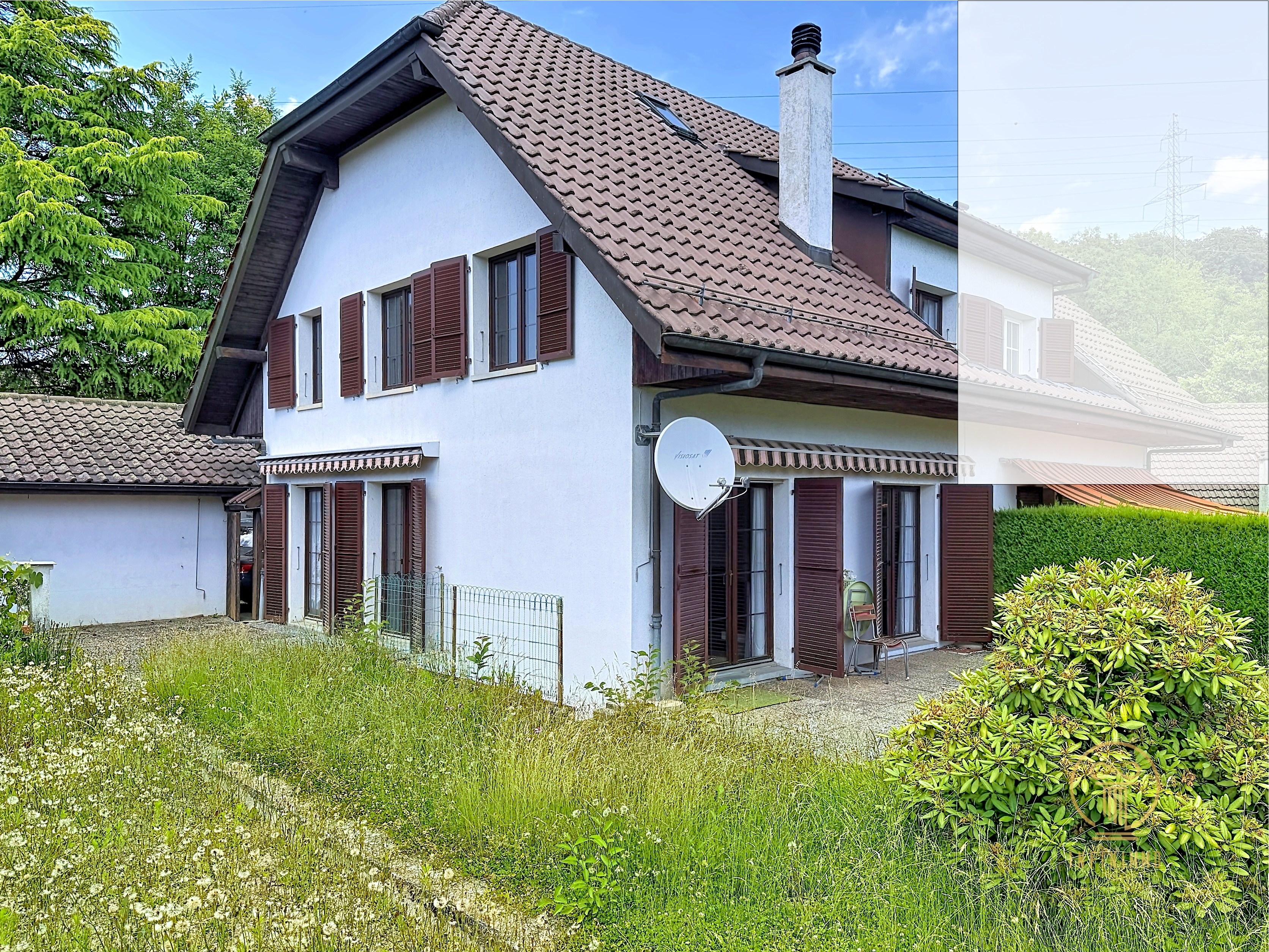 LE MONT-SUR-LAUSANNE - maison jumelle à vendre avec jardin et garage-box