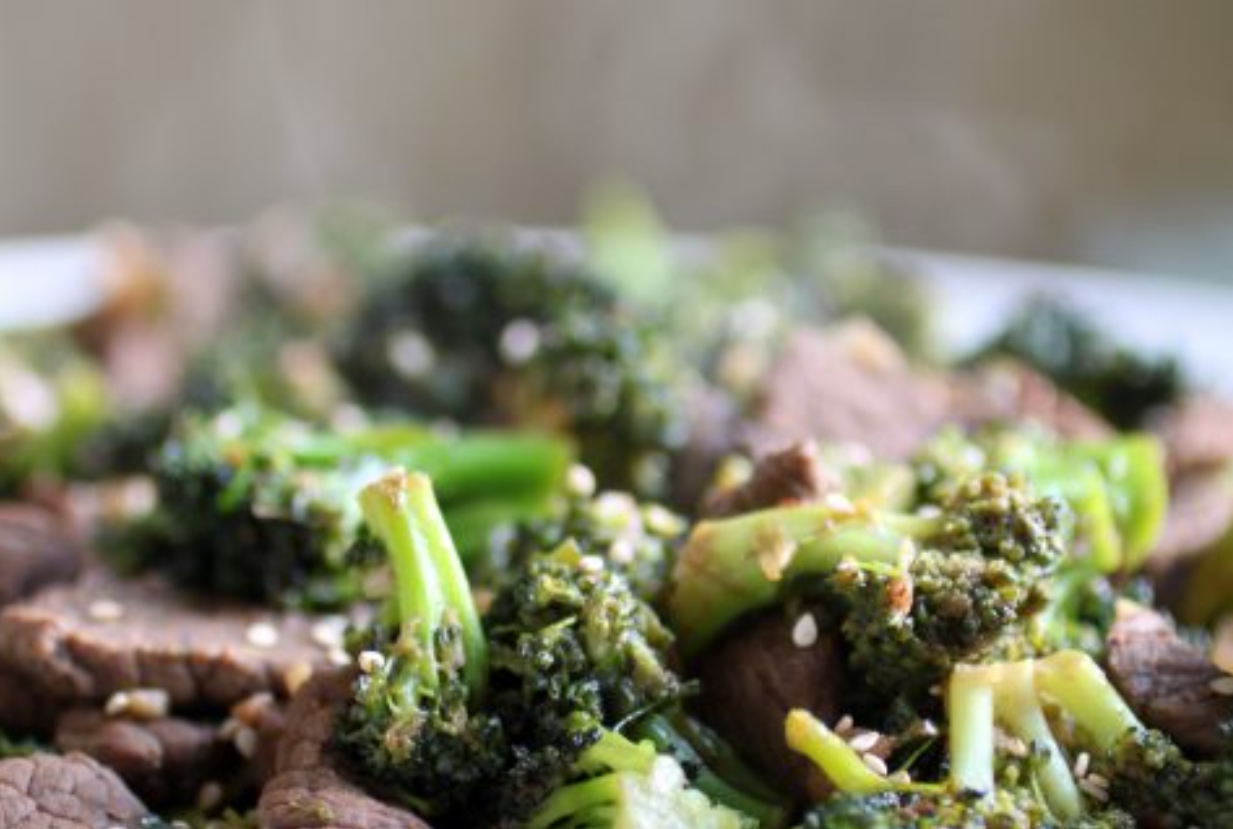 beef and broccoli, grass-fed beef, roasts